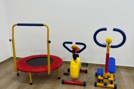 BENČ KLUPA - do 6 god. - DEČJE SPRAVE ZA VEŽBANJE, Trstenik