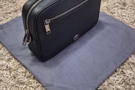 Odeća i obuća, Muški aksesoari, 250 €, Kozna torbica Cristian Dior, Korišćeno