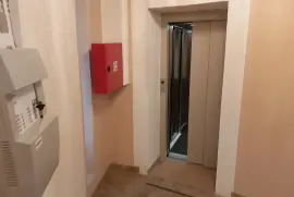 Prodajem lift KLEEMANN putnički, Beograd