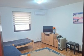 Zemun, izdajem nameštenu garsonjeru 28m2, 28 m², Beograd (Zemun)
