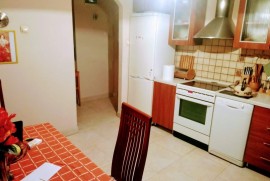 Zemun, Karađorđev trg-soba izdavanje