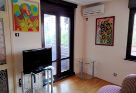Izdavanje, dvosoban stan, Beograd, Zemun, Zemun Retenzija, 44 m²