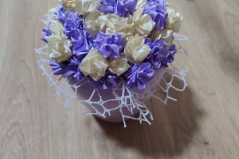 Dekorativni cvetni buket u saksiji, Subotica