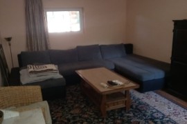 Avala, blizu megamarketa Koka Mar, 200 m2 , Ripanj