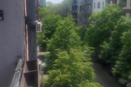 Zemun, Karađorđev trg-soba izdavanje