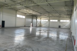 Izdajem hale – magacinski prostor u Ovči, Beograd