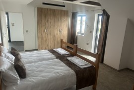 Izdajem sobe u Borči - hostelski tip smeštaja