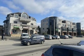 Izdajem sobe u Borči - hostelski tip smeštaja