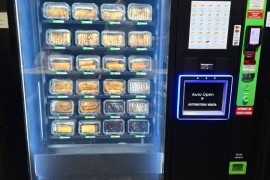Prodajem vending mašinu TCN za prodaju raznih proizvoda, Beograd (Palilula)