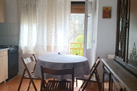 Izdajem renoviran 1.0 stan u Paviljonima, 35 m2., 35 m², Beograd (Novi Beograd)
