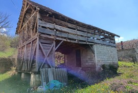 Velika kuca+mala kuca+stala/kotobanja+zemlje (4 ari), Vitanovac