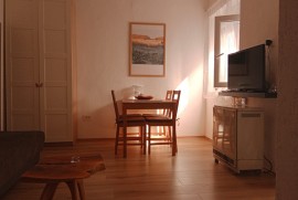 Izdavanje stana ugao Balkanske i Admirala Geprata, 38 m², Beograd (Savski Venac)