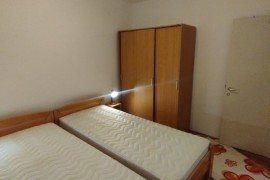 Izdavanje,Karaburma, dvosoban , namešten. 40 m2, 420 evra, 40 m²
