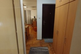 Izdavanje,Karaburma, dvosoban , namešten. 40 m2, 420 evra, 40 m²