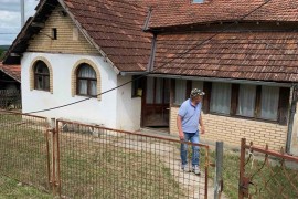 Prodajem kucu sa zemljistem Poljanice-Ljig, Poljanice