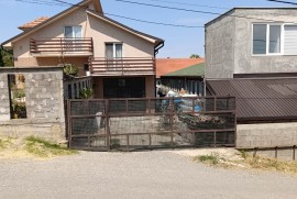 Izdajem lokal, kancelariju, radni, magacinski ili proizvodni prostor