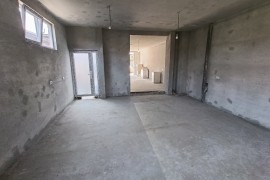 Izdajem lokal, kancelariju, radni, magacinski ili proizvodni prostor