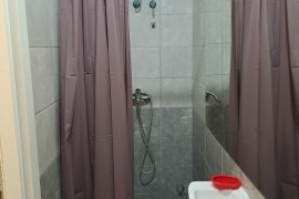 Zemun, Nova Galenika, izdajem sobu za zaposlenu osobu.