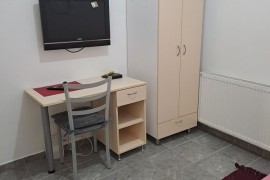 Zemun, Nova Galenika, izdajem sobu za zaposlenu osobu.