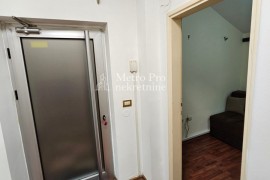 Dvoiposoban stan na prodaju, Slavija, 42m2 + 15m2 terasa, Beograd (Savski Venac)