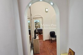 Dvoiposoban stan na prodaju, Slavija, 42m2 + 15m2 terasa, Beograd (Savski Venac)