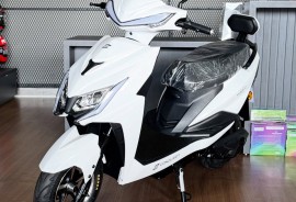 Prodajem električni skuter motocikl 1000 vati Conduzza
