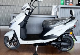 Prodajem električni skuter motocikl 1000 vati Conduzza