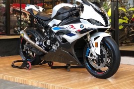 Prodajem najbolji superbajk iz 2020. BMV S1000RR