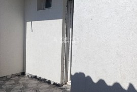 Borča, JNA – 2,5s stan 49m² + dvorište 30m², prizemlje, novogradnja, Borča