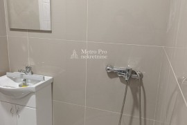 Borča, JNA – 2,5s stan 49m² + dvorište 30m², prizemlje, novogradnja, Borča