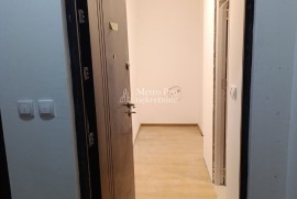 Borča, JNA – 2,5s stan 49m² + dvorište 30m², prizemlje, novogradnja, Borča