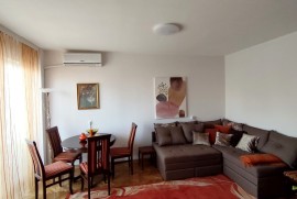 Izdajem dvosoban stan, Novi Beograd, Otona Župančića 50 m2, 50 m², Beograd (Novi Beograd)
